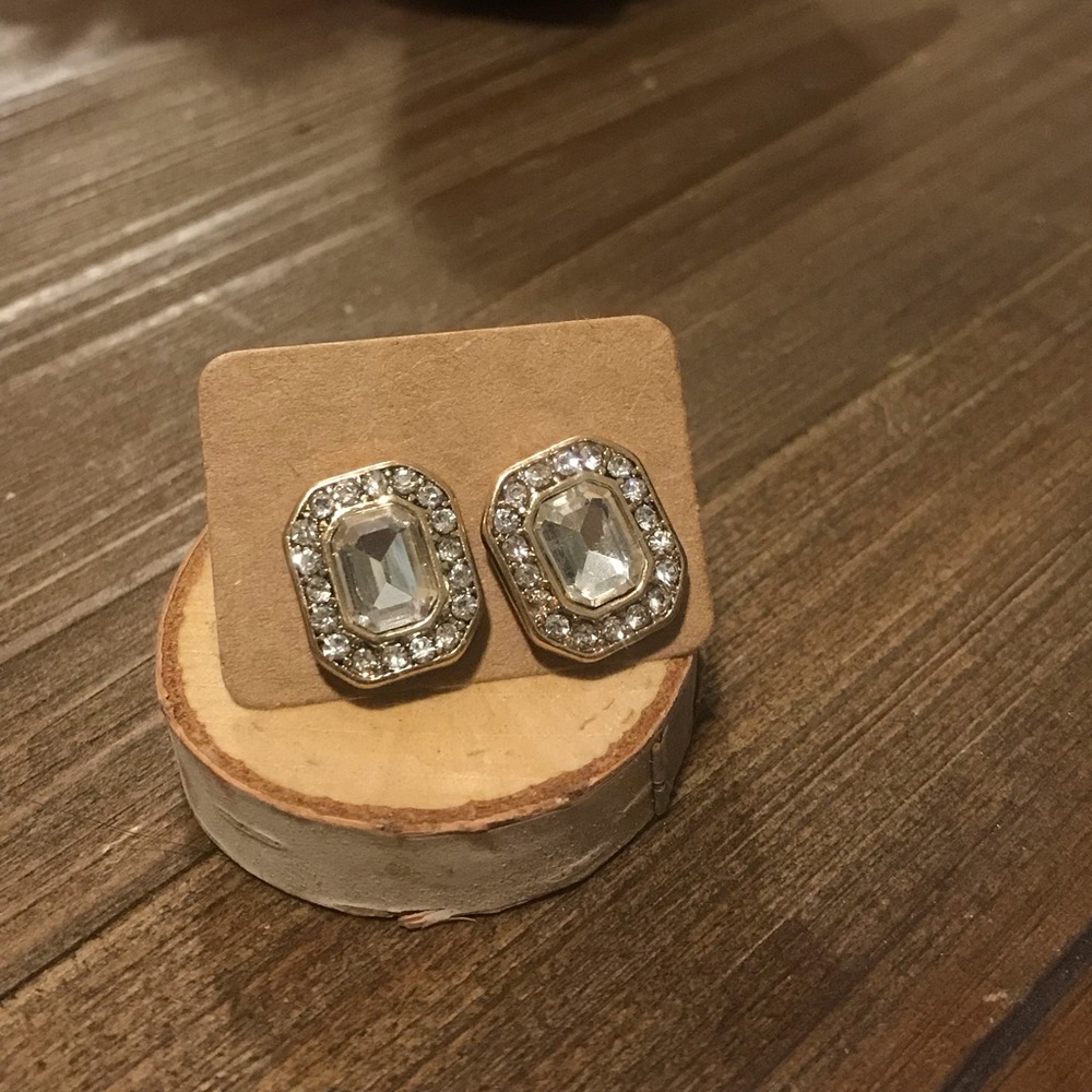 NEW Earrings ✨